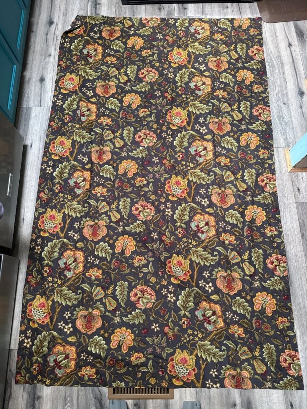 Waverly Floral Jacobean Floral 